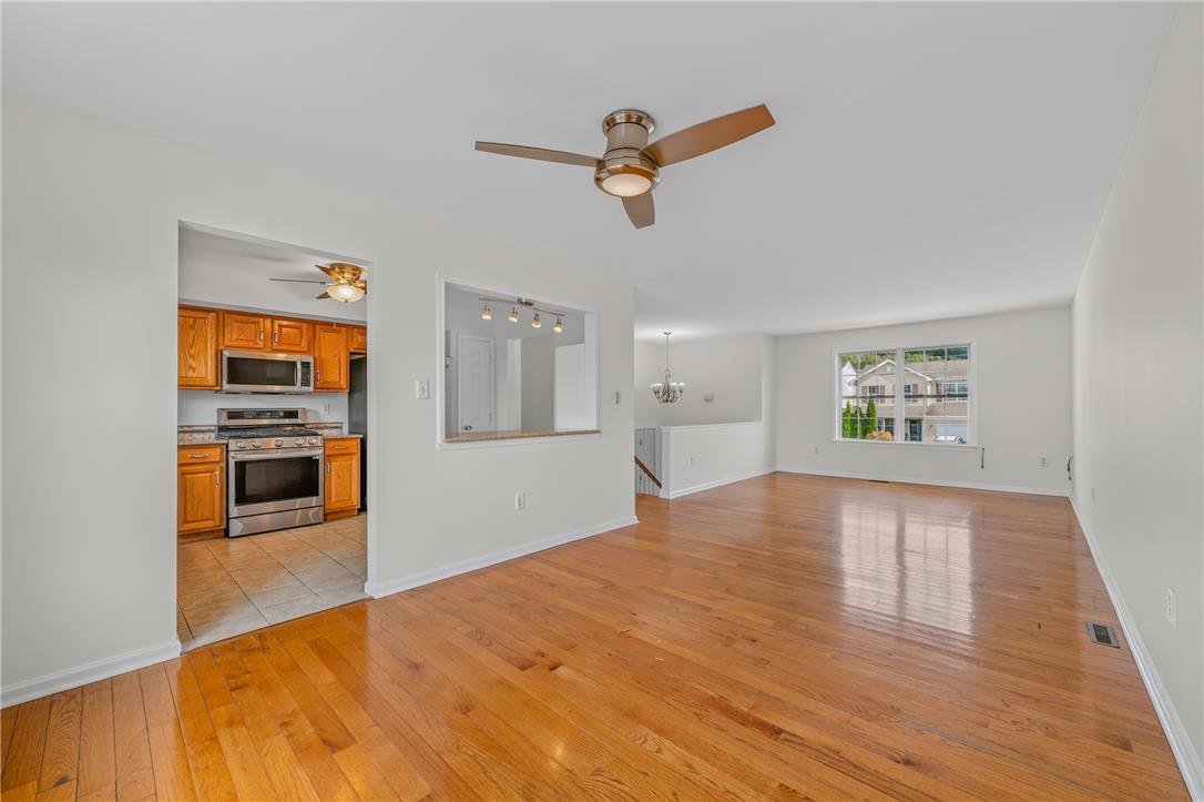 1000 Jean Ave, Muhlenberg Twp, PA 19560 photo