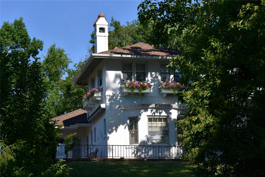 235 Bella Vista Dr, Bethlehem City, PA 18017