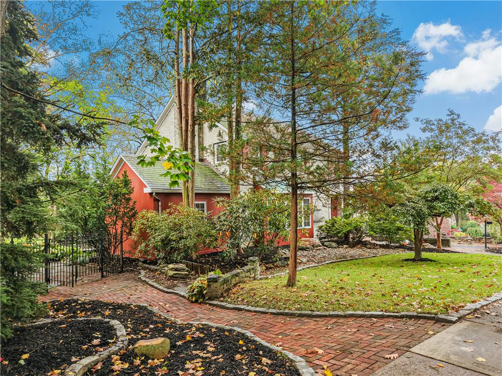 1236 Moffitt Ave, Bethlehem City, PA 18018 photo