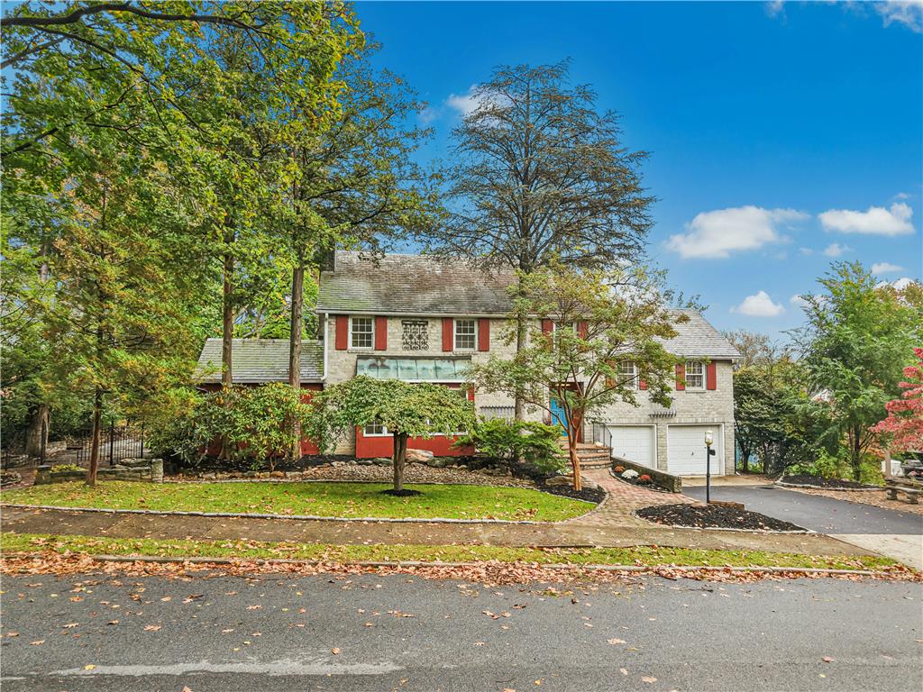 1236 Moffitt Ave, Bethlehem City, PA 18018