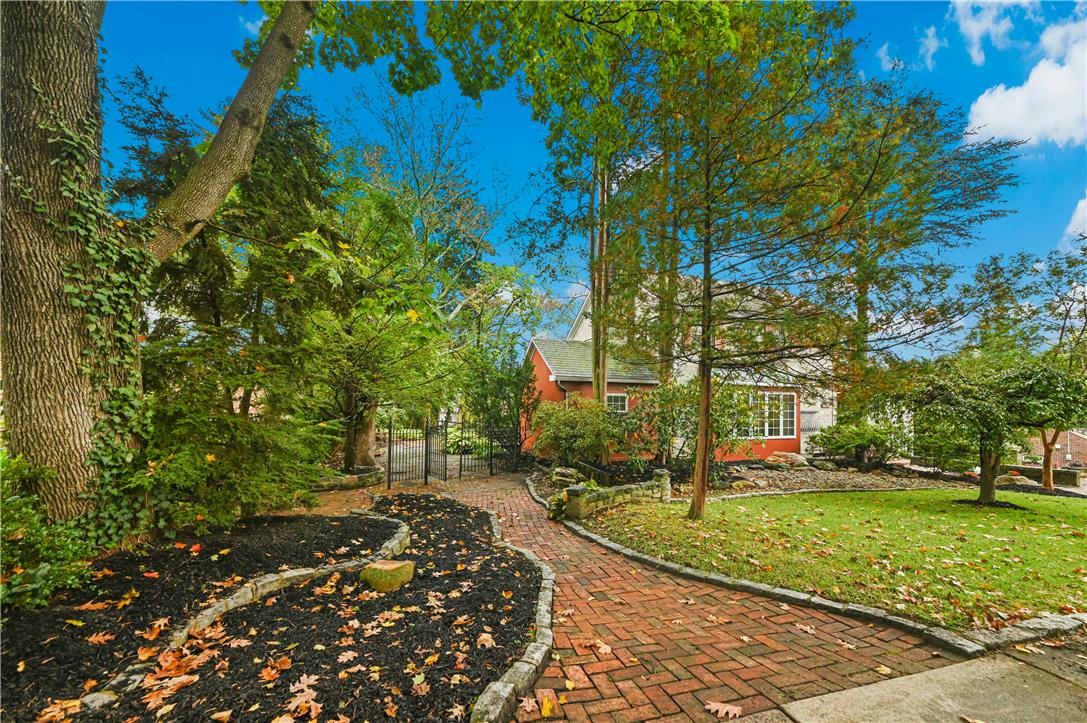 1236 Moffitt Ave, Bethlehem City, PA 18018 photo