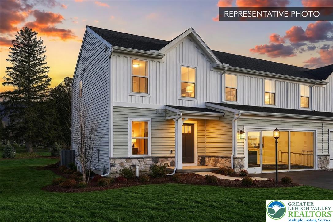 3238 Tepes Dr, Allen Twp, PA 18067