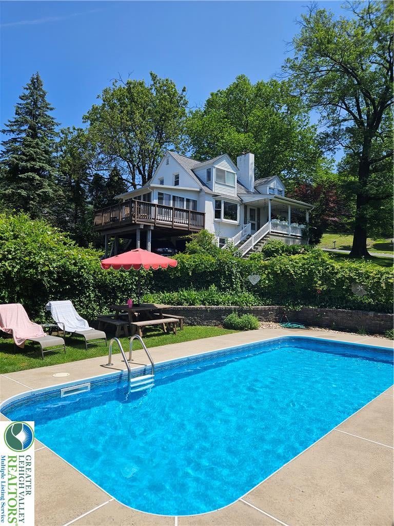 1349 Beverly Hills Rd, Lower Milford Twp, PA 18036
