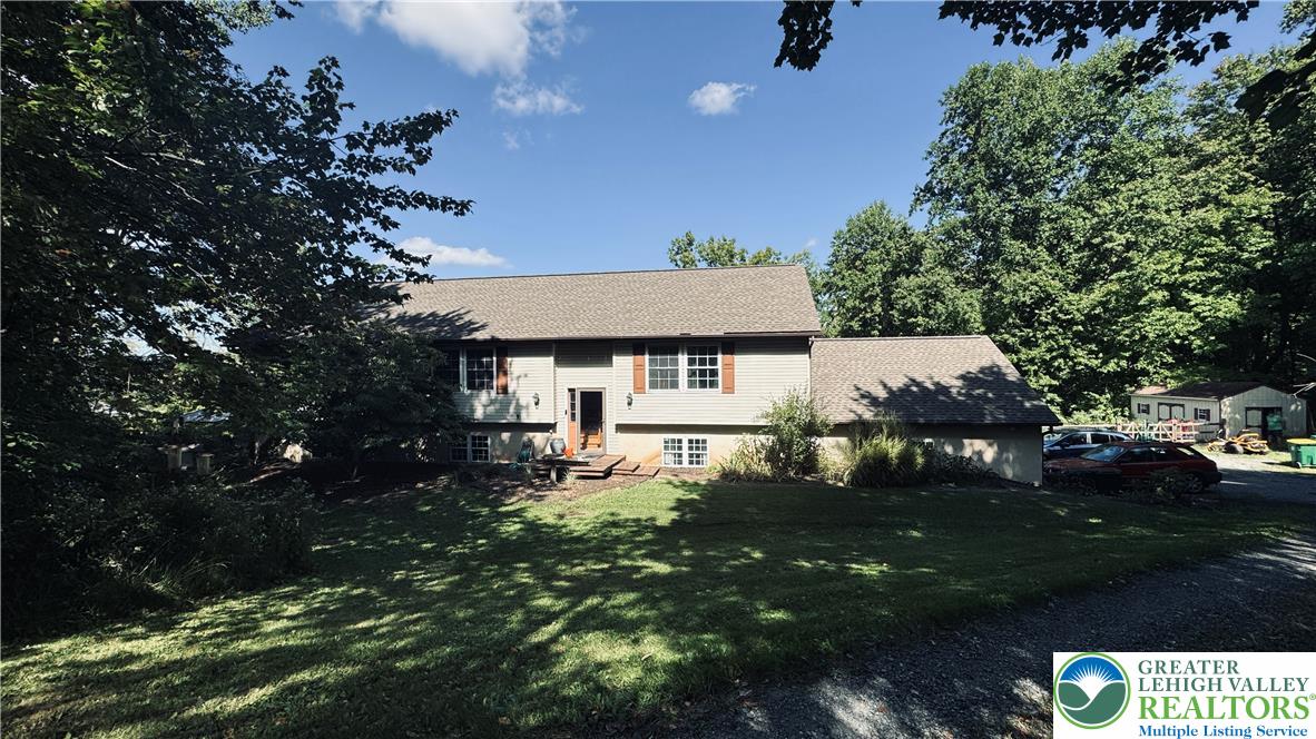 8581 Hensingersville Rd, Lower Macungie Twp, PA 18062