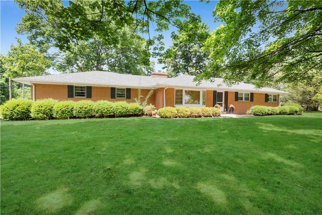 5747 Kernsville Rd, North Whitehall Twp, PA 18069 photo