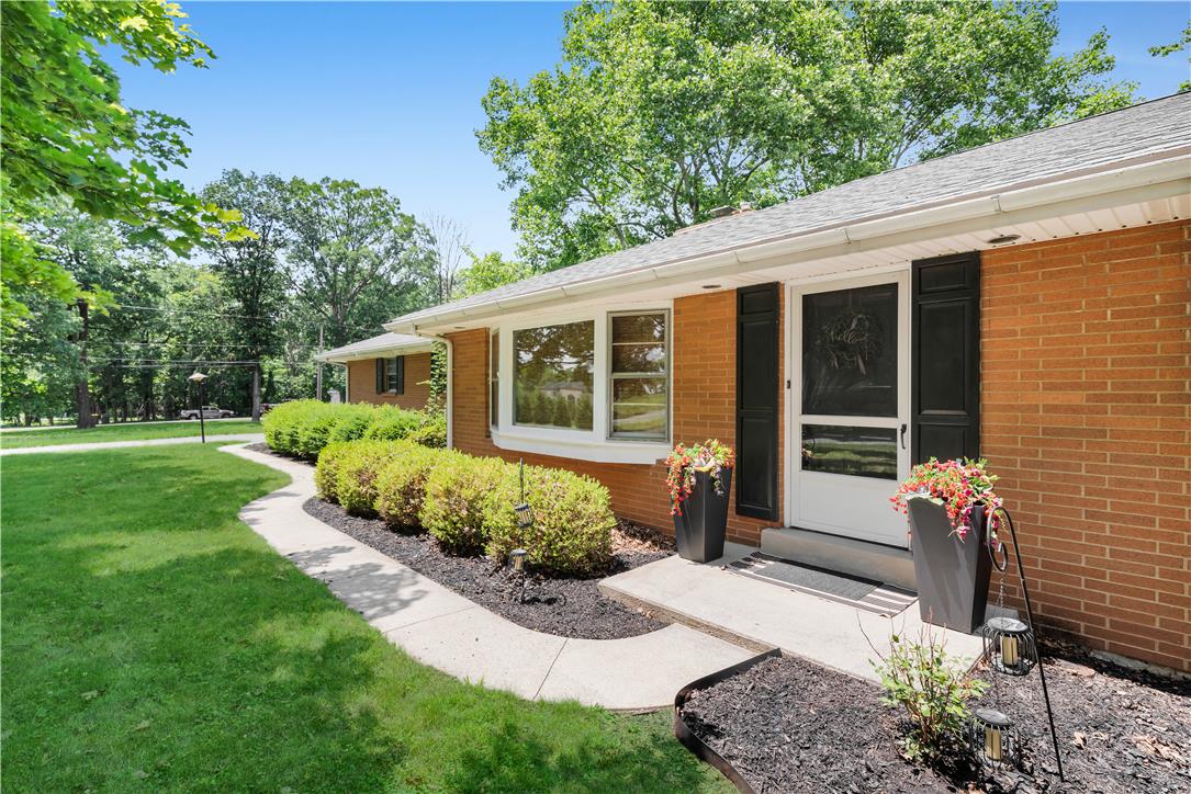 5747 Kernsville Rd, North Whitehall Twp, PA 18069
