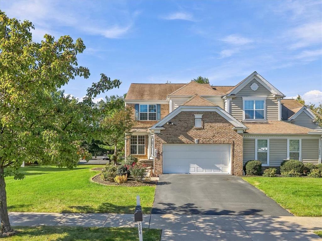 1884 Emerald Dr, South Whitehall Twp, PA 18069 photo