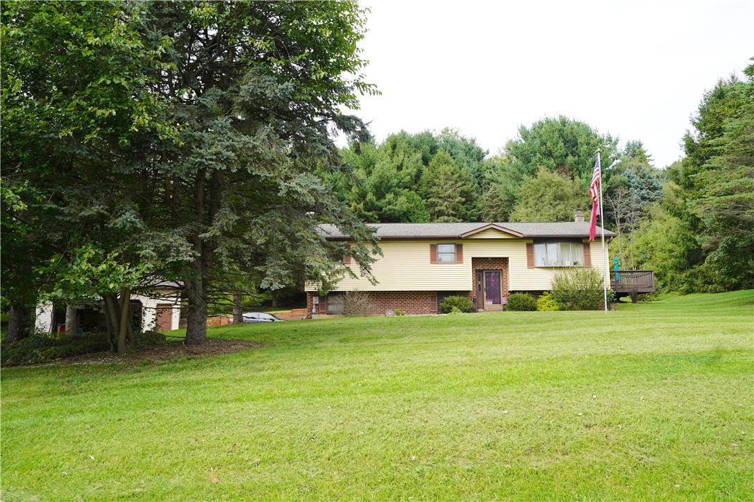 3619 Church St, Washington TWP, PA 18080