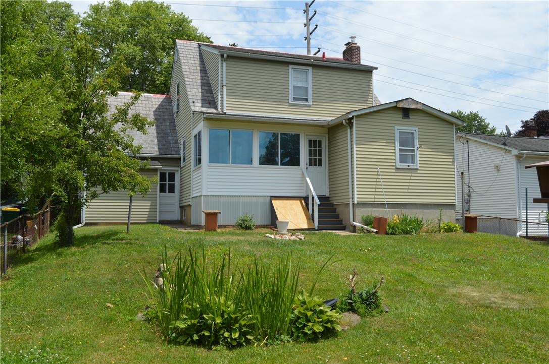 2728 Nazareth Rd, Palmer Twp, PA 18045 photo