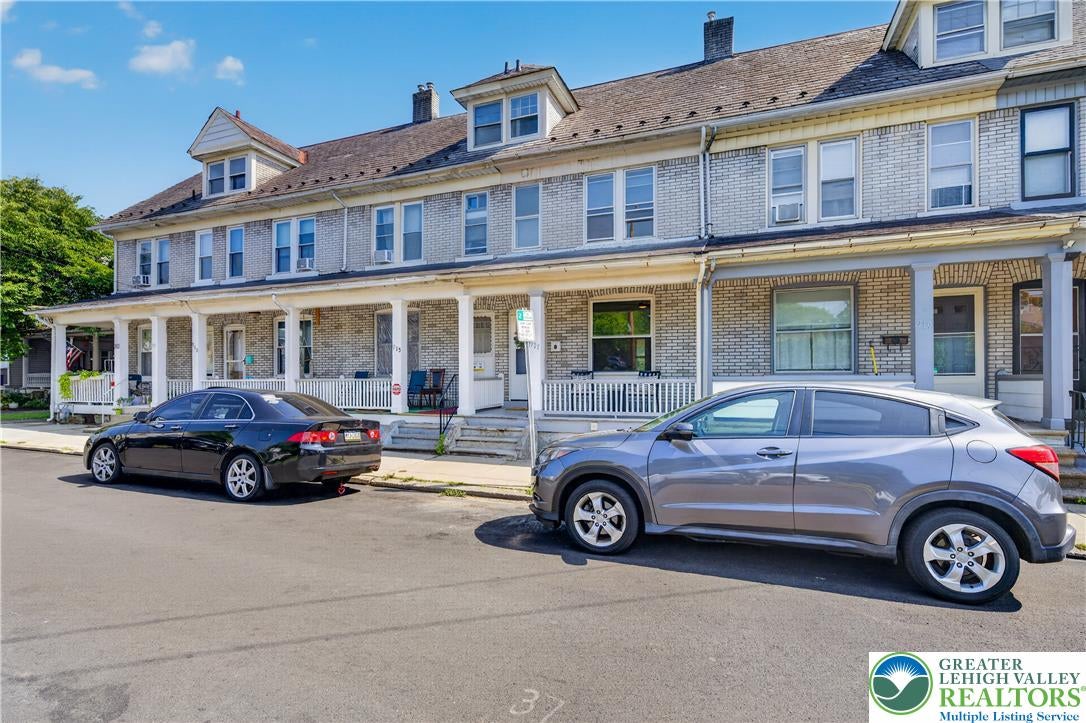 917 Spring St, Bethlehem City, PA 18018 photo