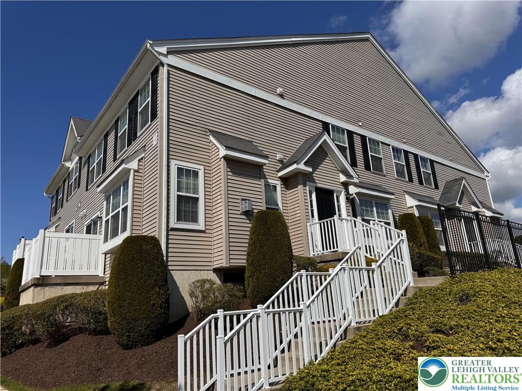 4115 Bunker Hill Dr, Upper Saucon Twp, PA 18036