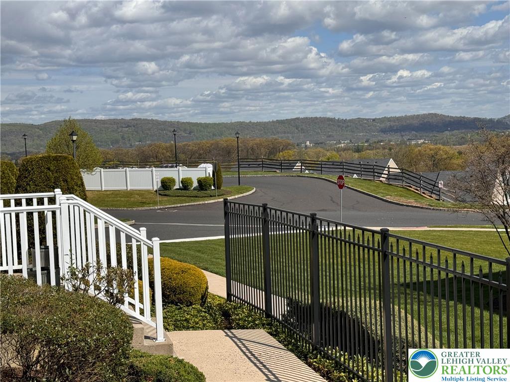 4115 Bunker Hill Dr, Upper Saucon Twp, PA 18036 photo