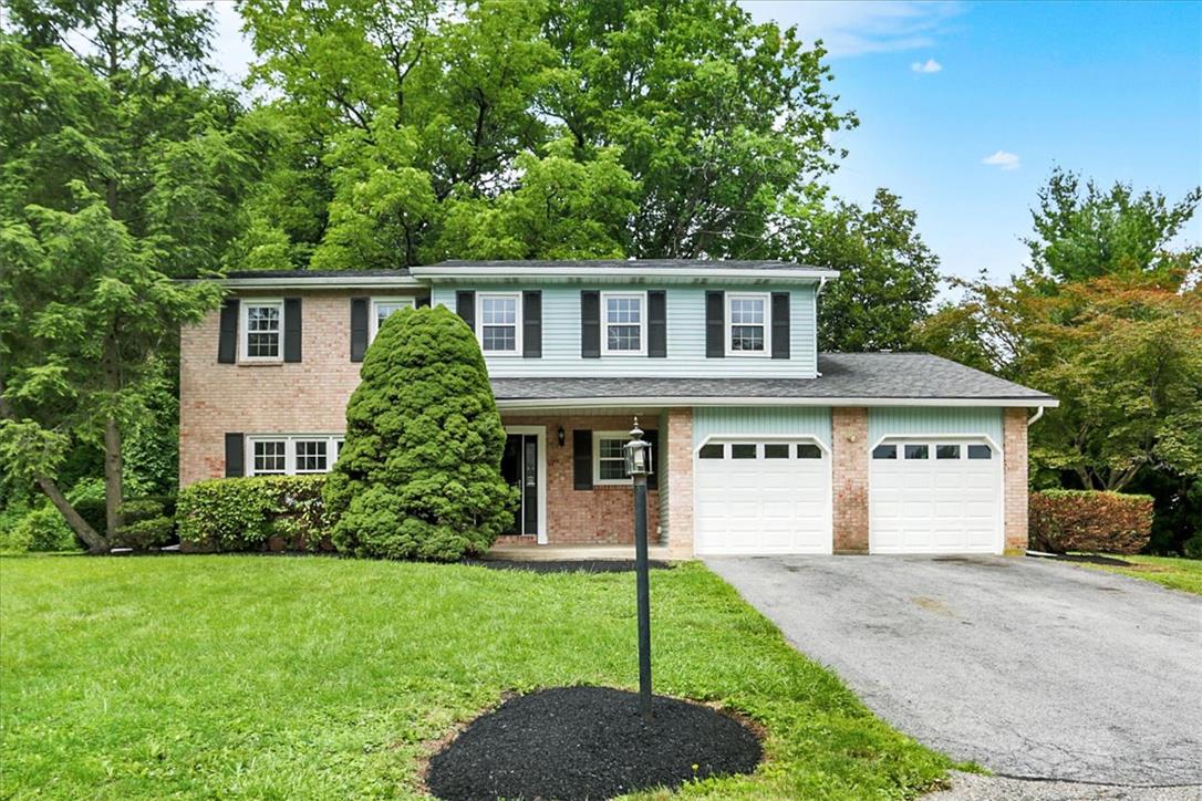214 Burrell Blvd, Allentown City, PA 18104 photo