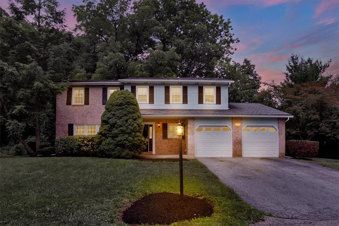 214 Burrell Blvd, Allentown City, PA 18104 photo