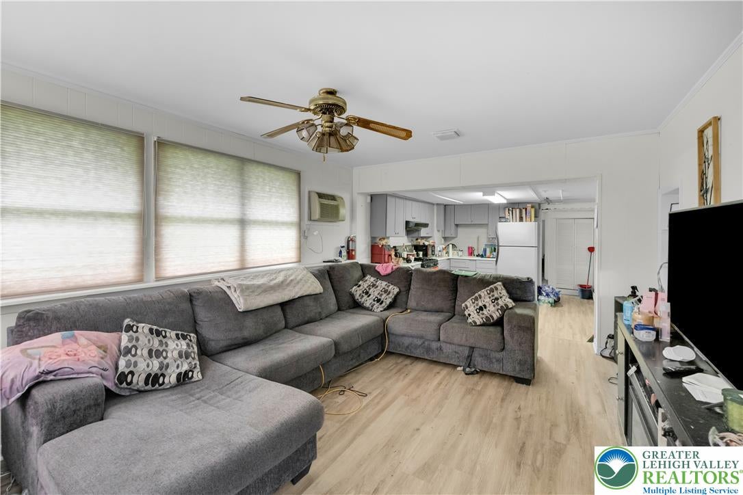 1901 Willow Park Rd, Bethlehem City, PA 18020 photo