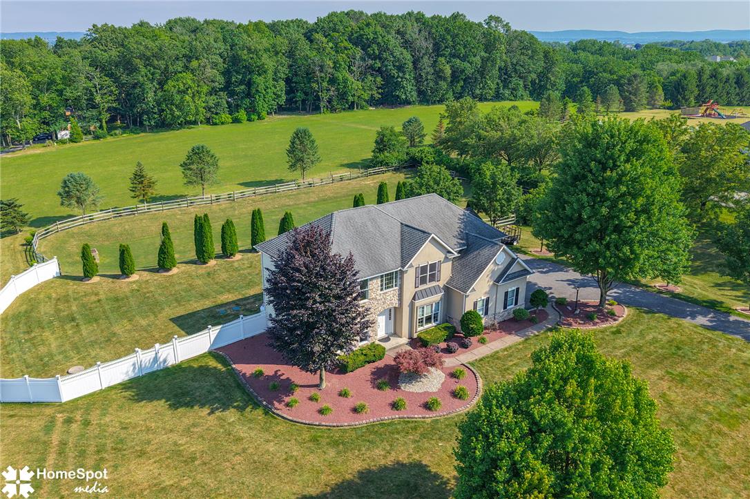 2115 Terry Rd, Moore Twp, PA 18064 photo