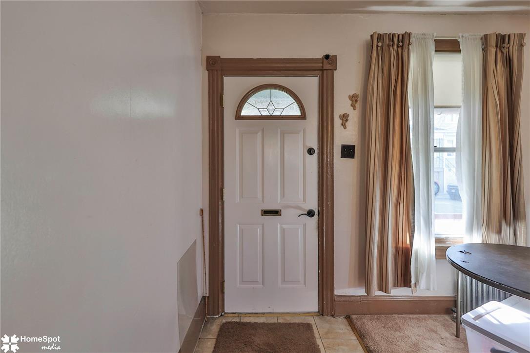 551 Hillside Ave, Bethlehem City, PA 18015 photo
