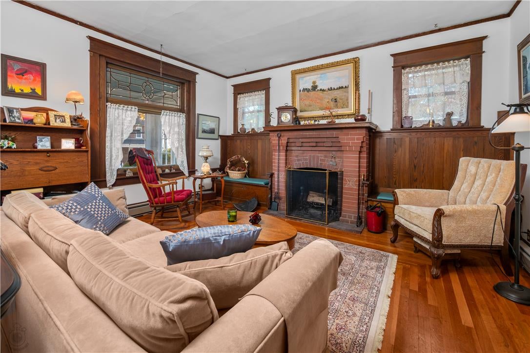 715 W State St, Coopersburg Borough, PA 18036 photo
