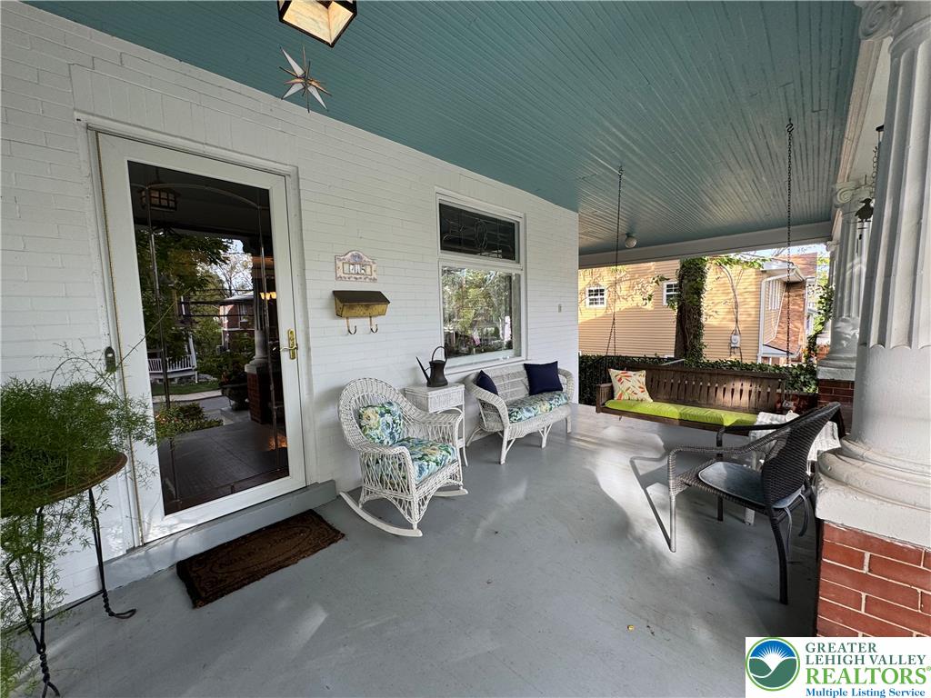 715 W State St, Coopersburg Borough, PA 18036 photo