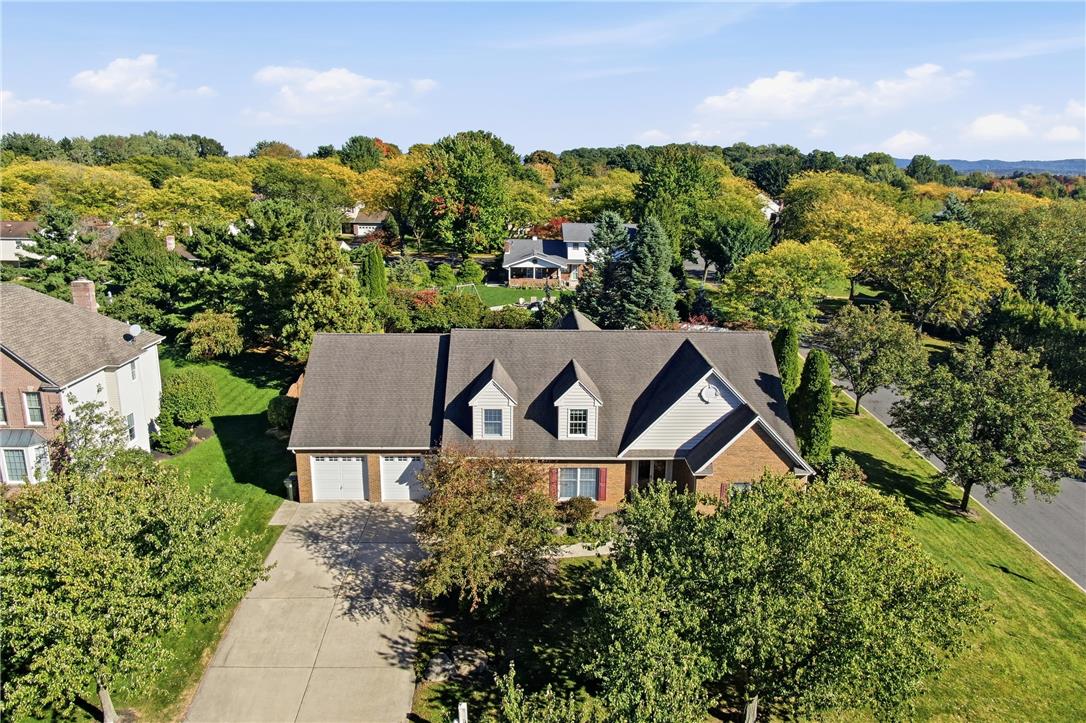 5730 Ricky Ridge Trl, Upper Macungie Twp, PA 18069 photo