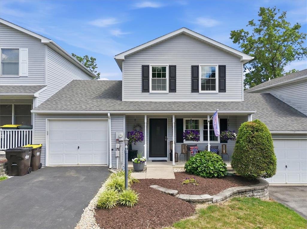 7353 Hillcrest Ln, Slatington Borough, PA 18080