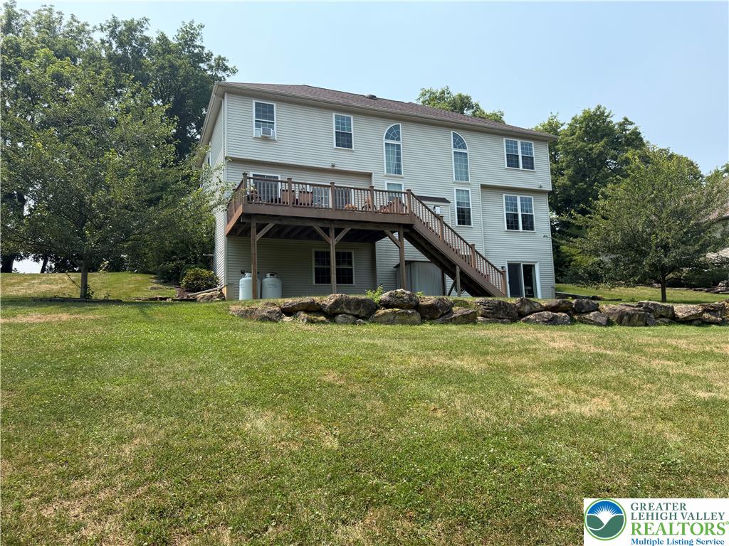 3209 Olympic Dr, Lower Macungie Twp, PA 18049 photo