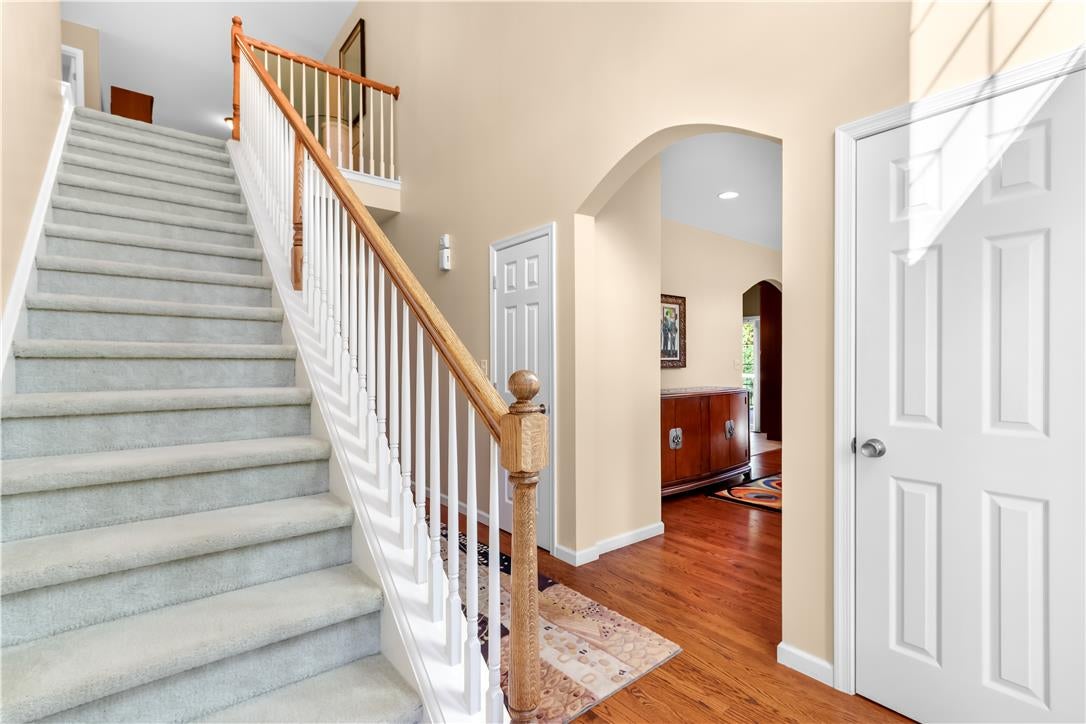 1235 Monarch Ln, Upper Macungie Twp, PA 18031 photo
