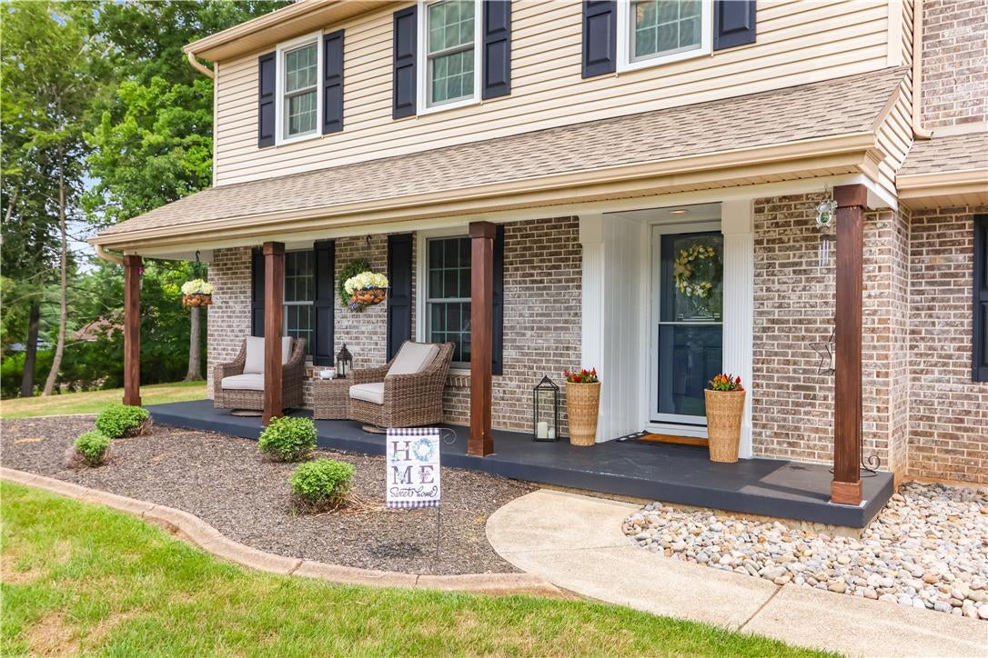 4775 White Oak Cir, Lower Macungie Twp, PA 18049 photo