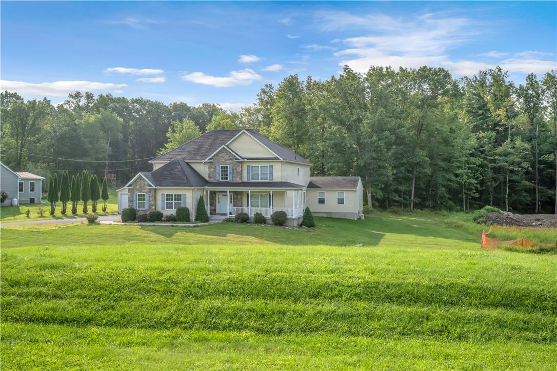 247 Springfield Dr, Washington TWP, PA 18013