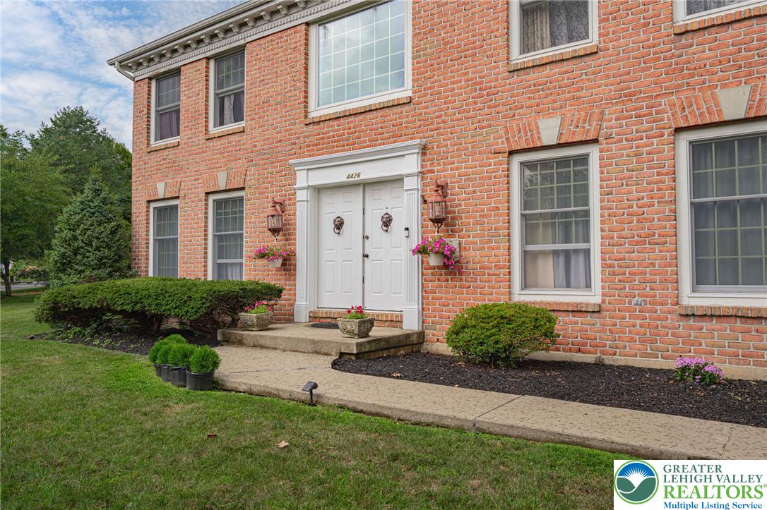 4426 Susan Dr, Bethlehem City, PA 18017 photo