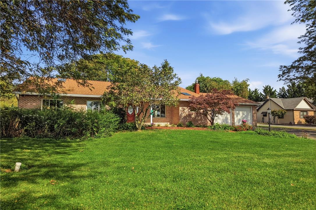 4732 Cardinal St, North Whitehall Twp, PA 18078 photo