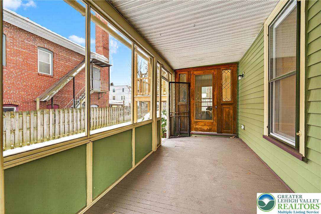 28 1st, Bangor Borough, PA 18013 photo