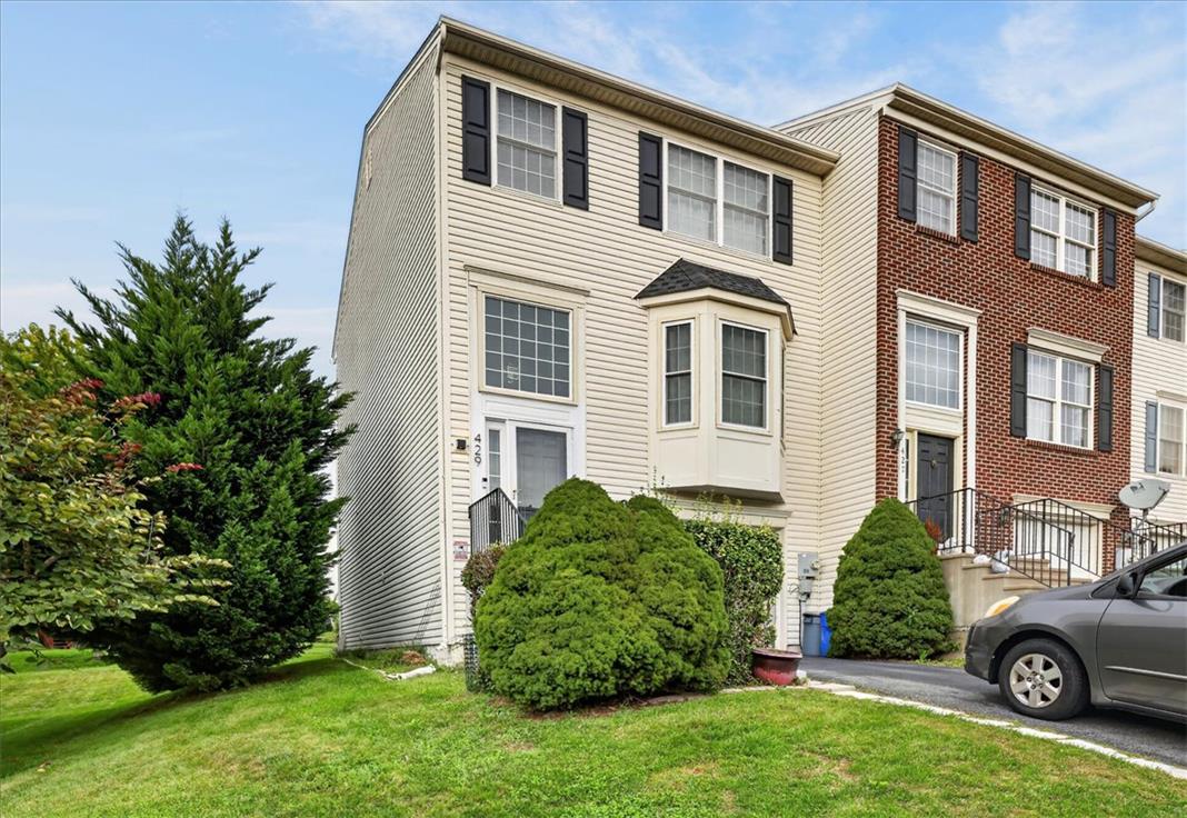429 Oak St, Freemansburg Borough, PA 18017