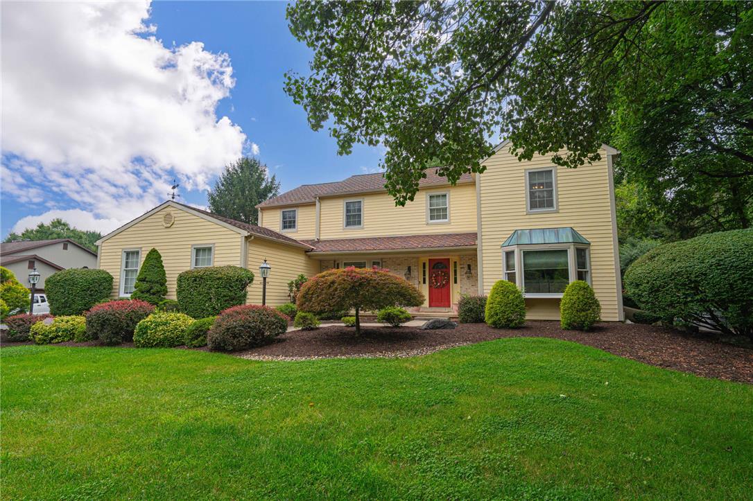 4399 Driftwood Ln, Lower Macungie Twp, PA 18103 photo
