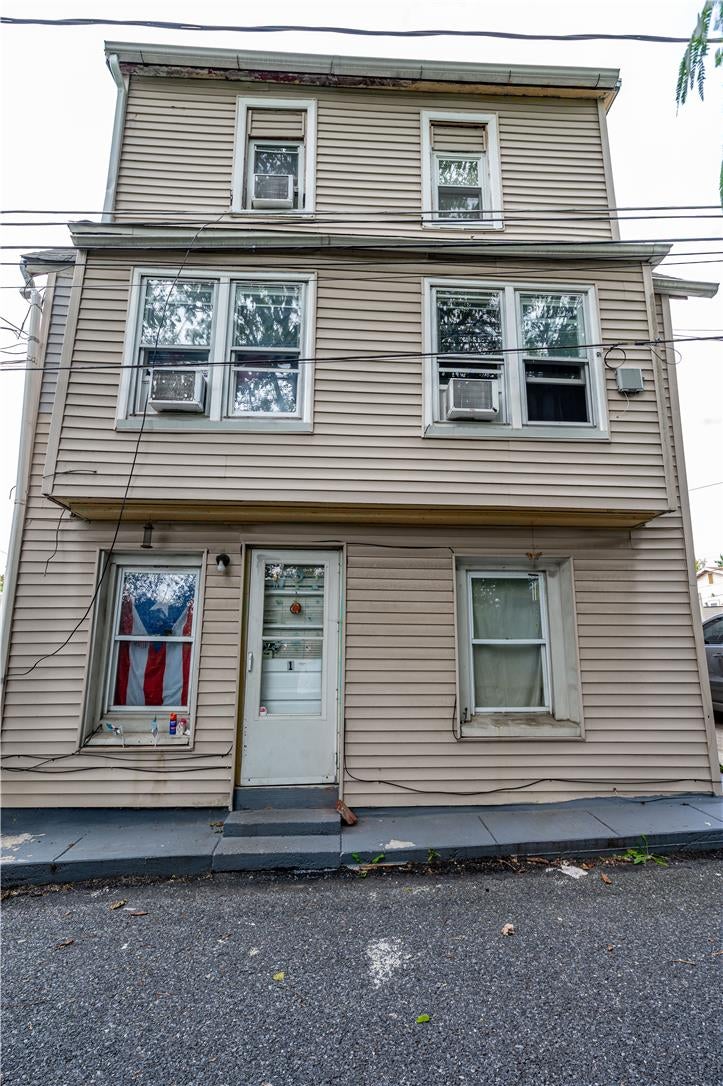 875 Jerome St, Allentown City, PA 18109