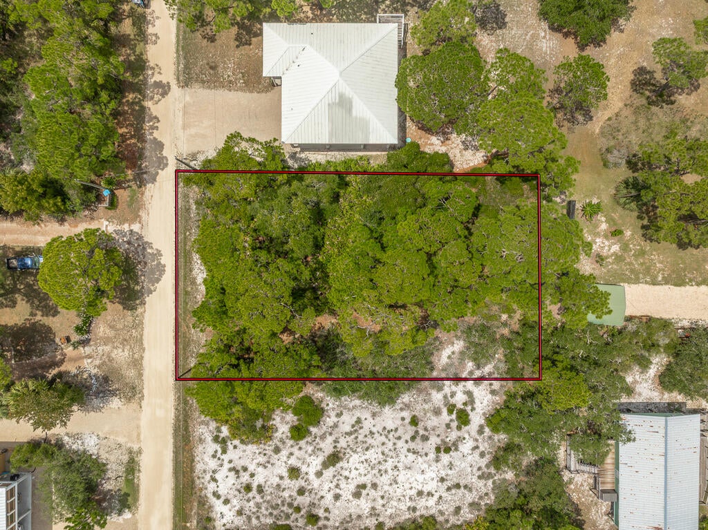 1019 Porter St, St. George Island, FL 32328 photo