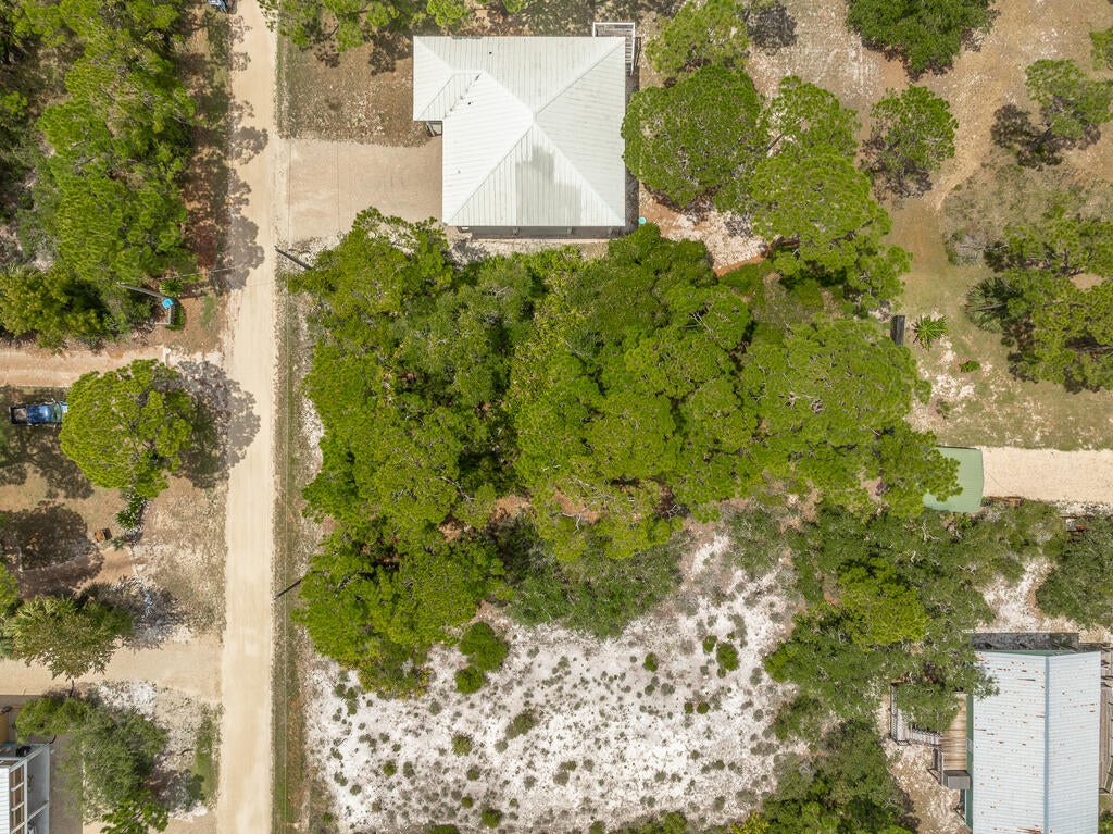 1019 Porter St, St. George Island, FL 32328 photo