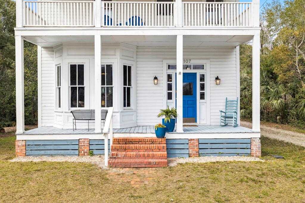107 Avenue B, Apalachicola, FL 32320 photo