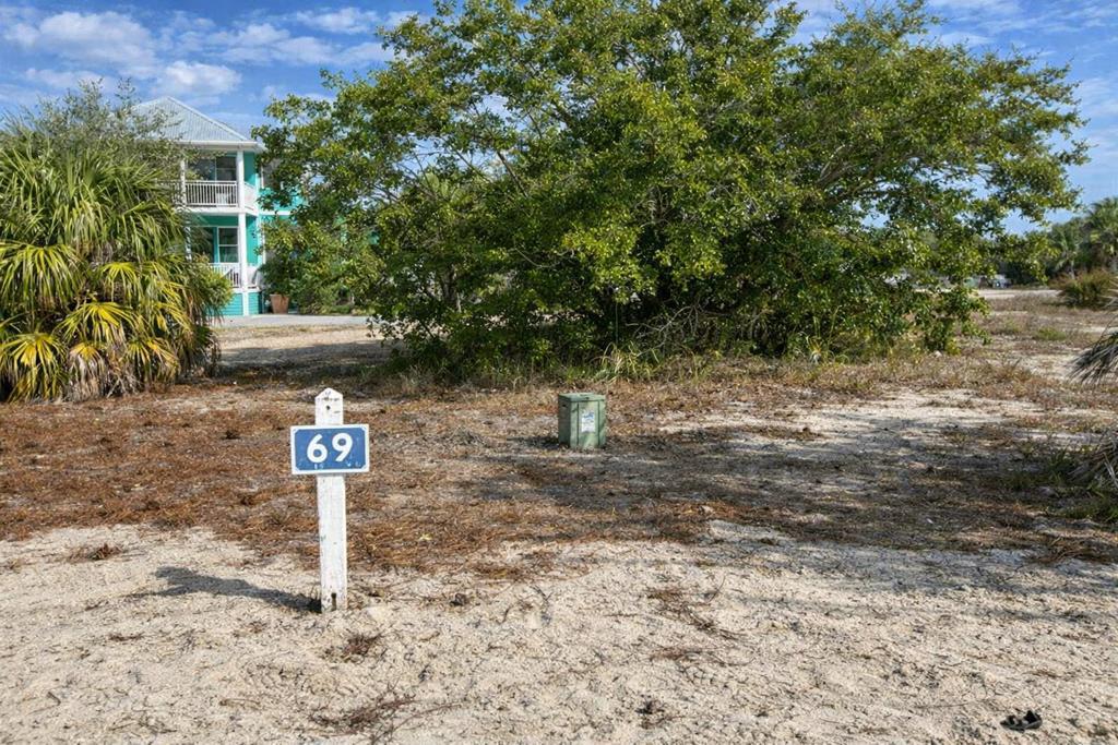 352 County Road Grass Way, Port Saint Joe, FL 32456