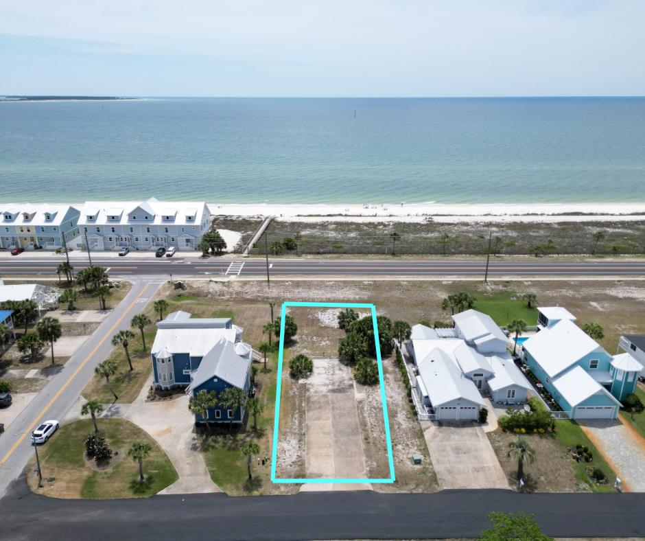 8303 Tradewinds Dr, Port Saint Joe, FL 32456