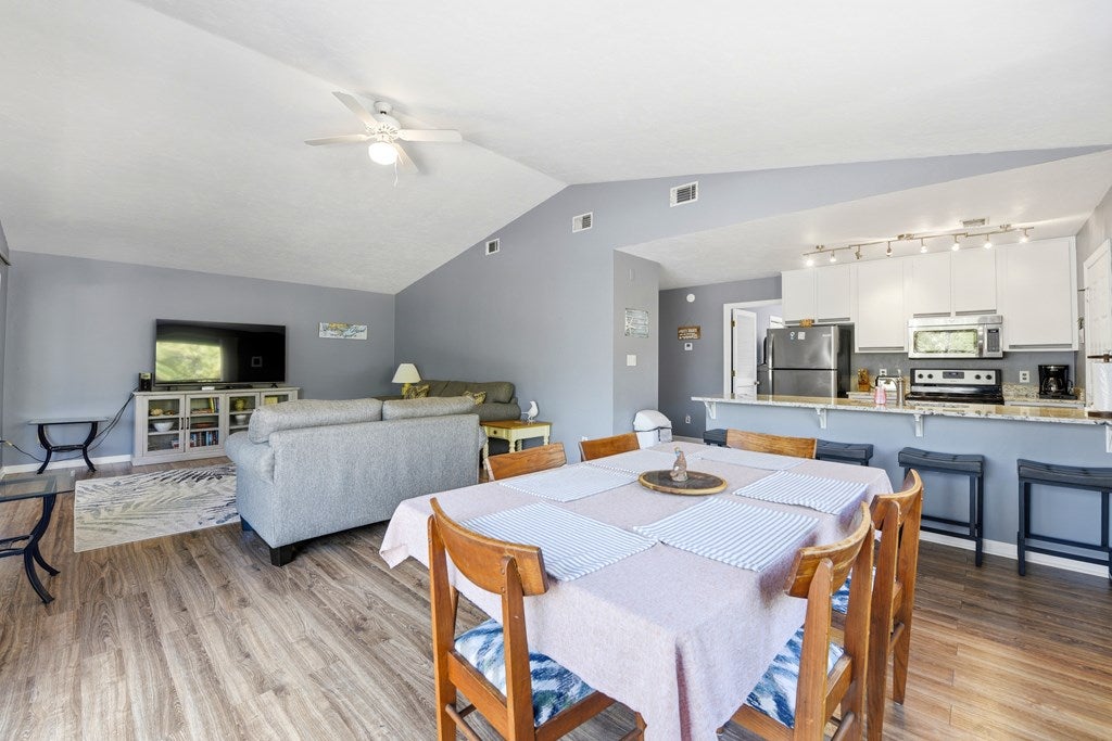 1048 W Bay Shore Dr, St. George Island, FL 32328 photo