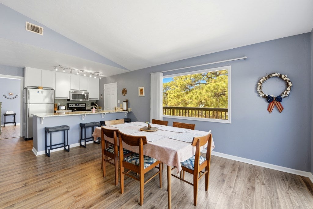 1048 W Bay Shore Dr, St. George Island, FL 32328 photo