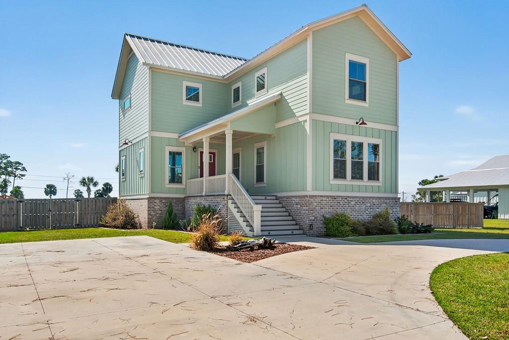 1404 Monument Ave, Port Saint Joe, FL 32456