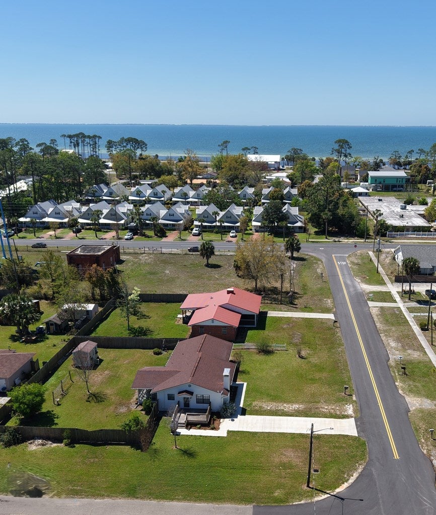504 10 St, Port Saint Joe, FL 32456 photo