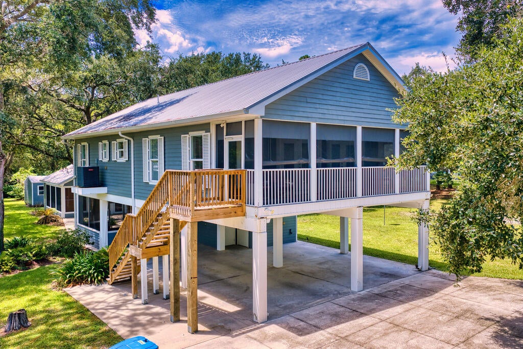 140 148 Craig St, Lanark Village, FL 32323