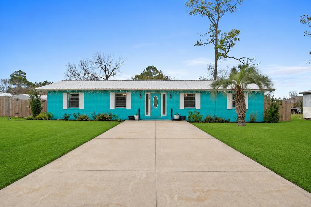 328 Avenue C, Port Saint Joe, FL 32456