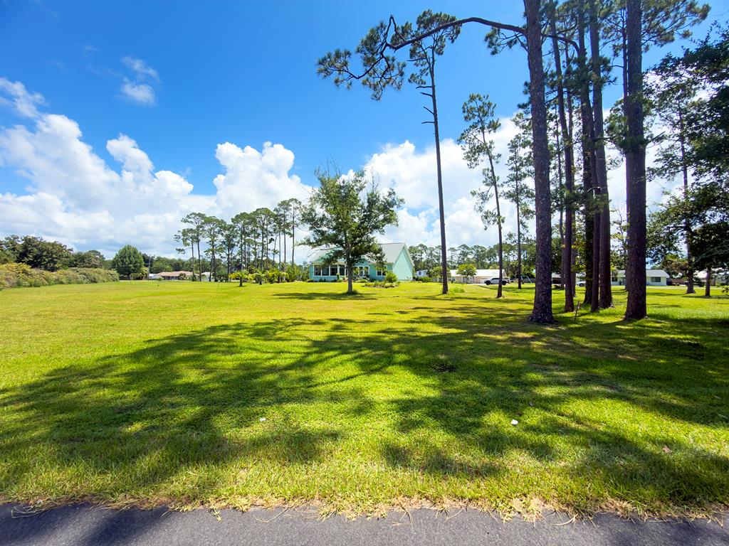 109 Dupont Dr, Port Saint Joe, FL 32456
