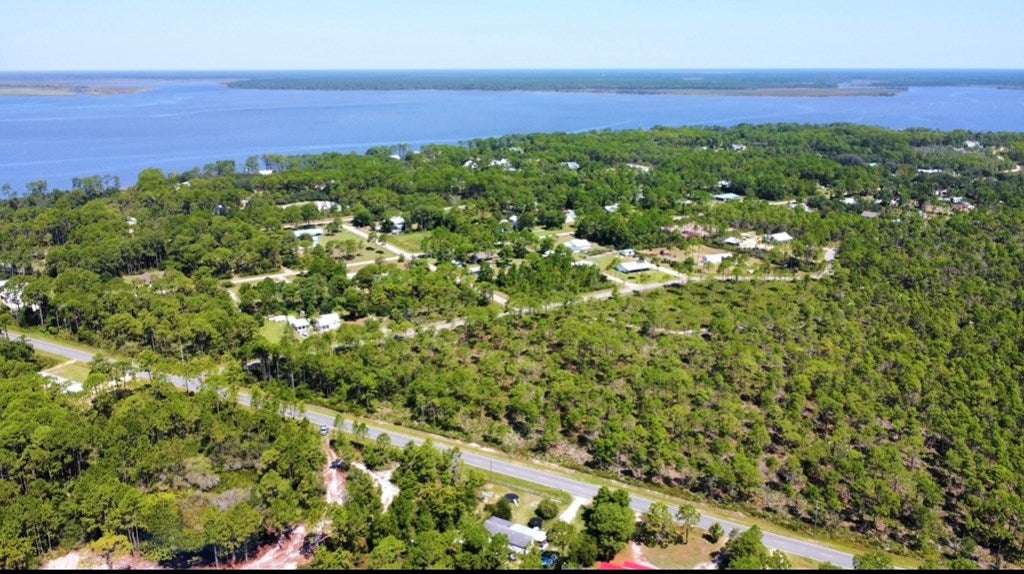 265 Twin Lake Rd, Eastpoint, FL 32328 photo