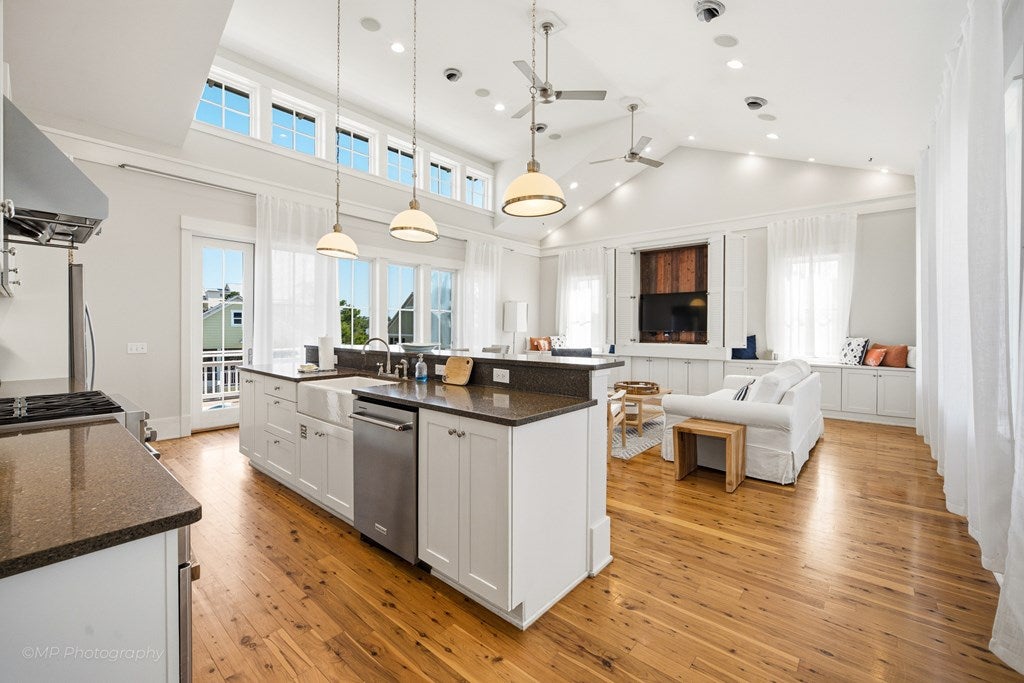 105 Washboard Ct, Port Saint Joe, FL 32456 photo