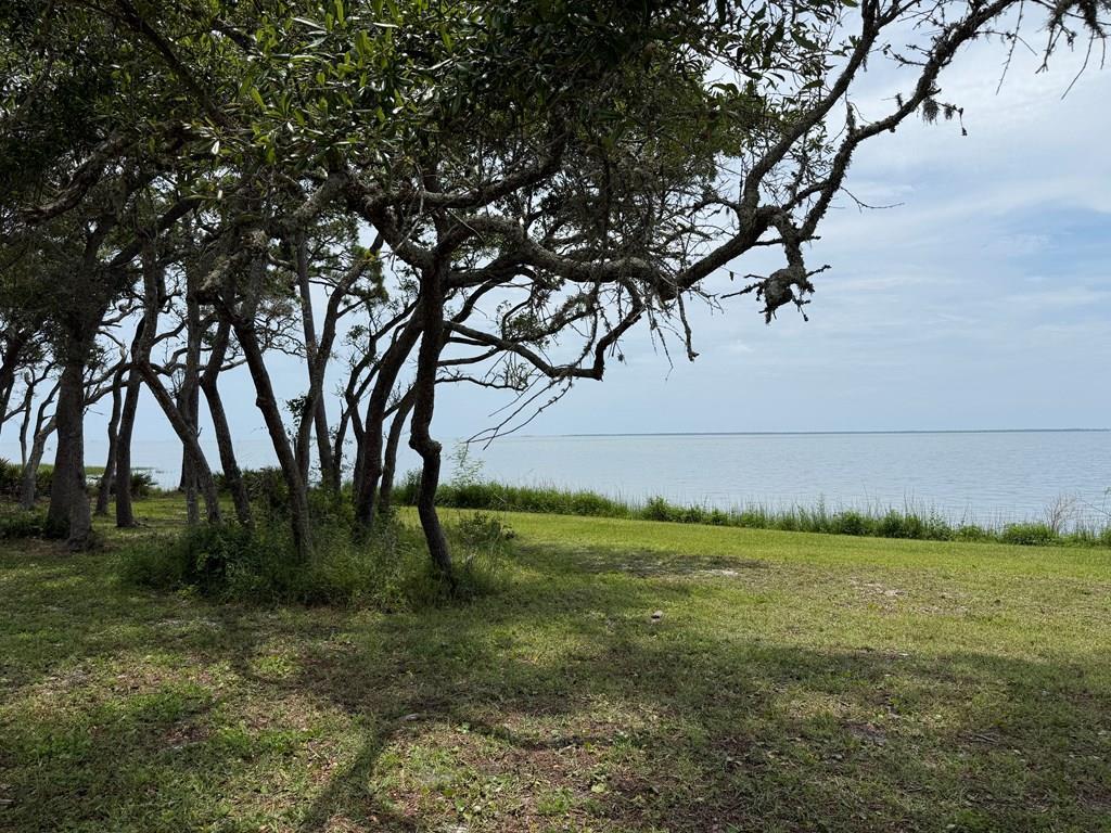 1431 Highway 98, Eastpoint, FL 32328